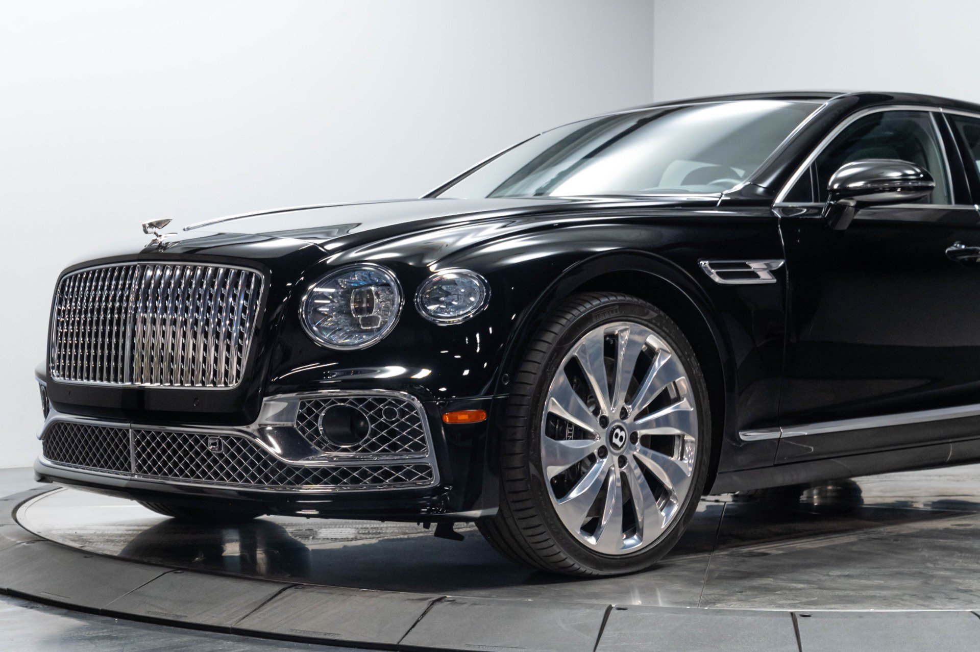 Used 2020 Bentley Flying Spur W12 AWD/4WD image 11