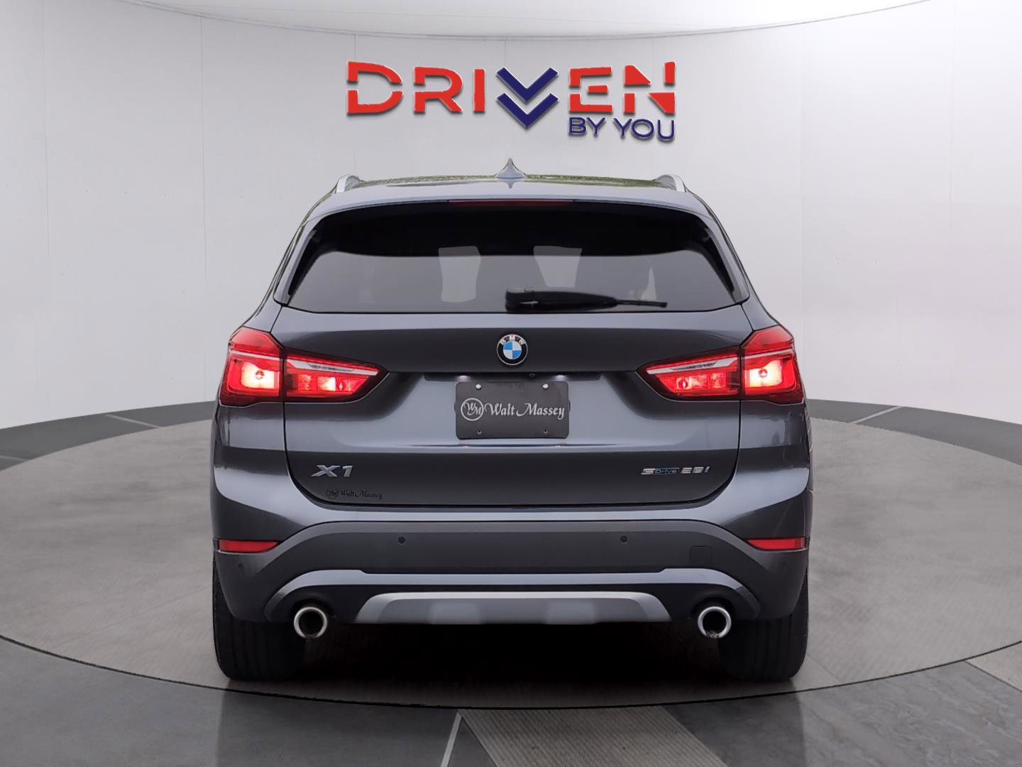 Used 2021 BMW X1 sDrive28i FWD image 2