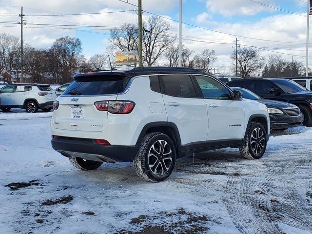 Used 2023 Jeep Compass Limited image 3