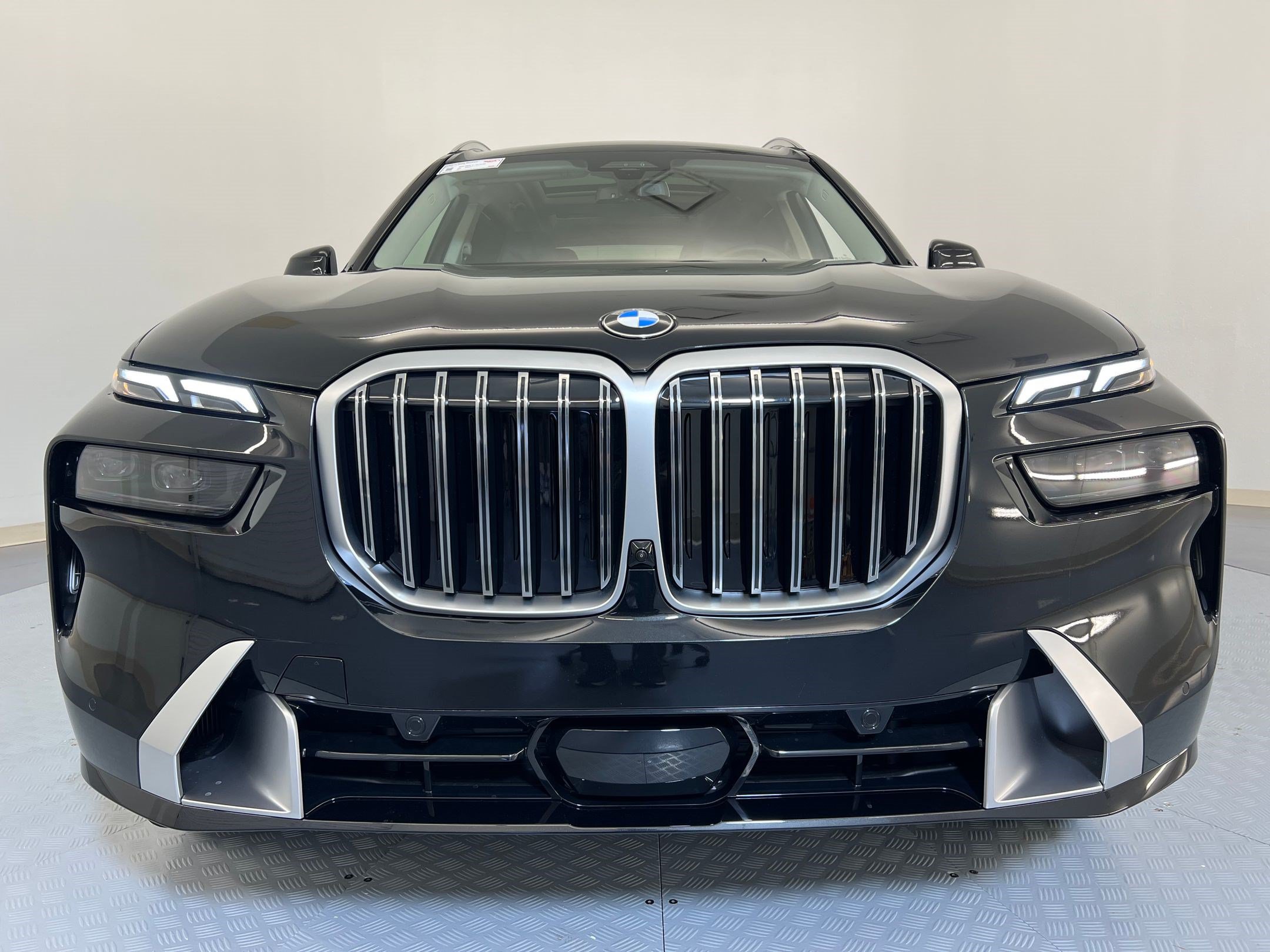 Used 2026 BMW X7 xDrive40i AWD/4WD image 6