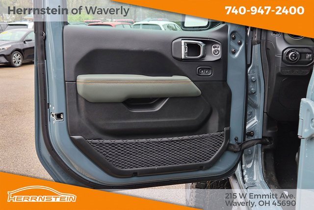 New 2025 Jeep Gladiator Mojave w/ Convenience Group image 15