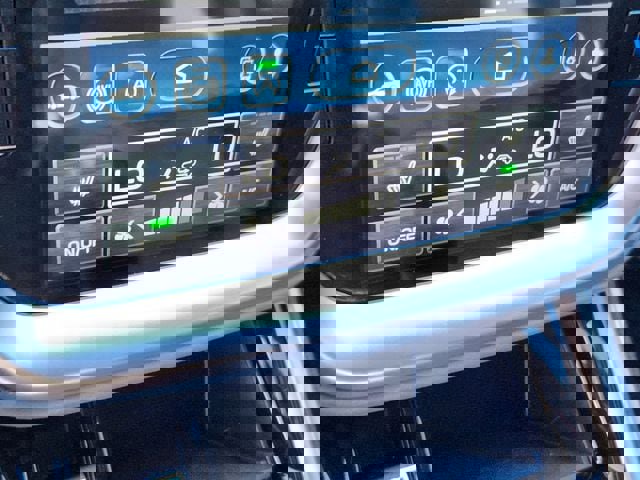 Used 2023 Subaru Outback Limited XT image 17