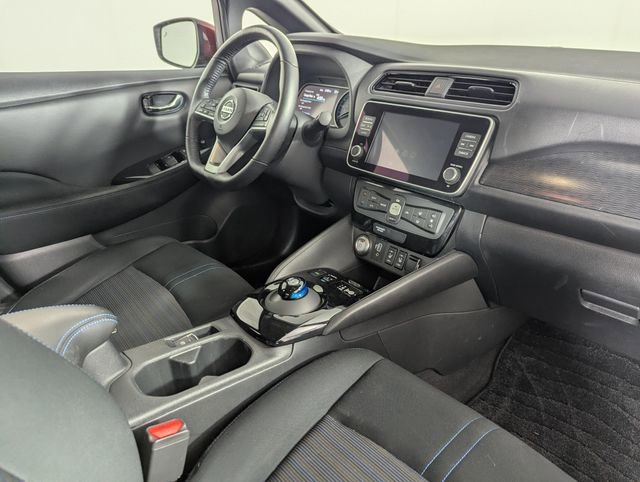 Used 2019 Nissan Leaf SV Plus w/ SV Plus Technology Package image 30