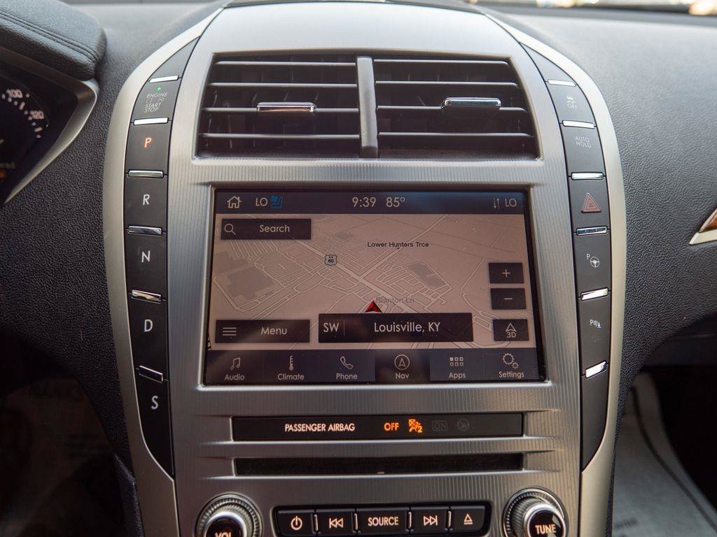 Used 2020 Lincoln MKZ Reserve w/ Elements Package AWD/4WD image 27