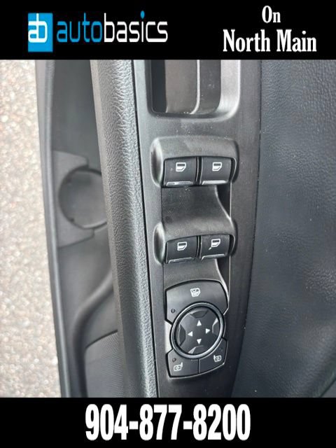 Used 2018 Ford Fusion SE w/ Fusion SE Technology Package FWD image 21