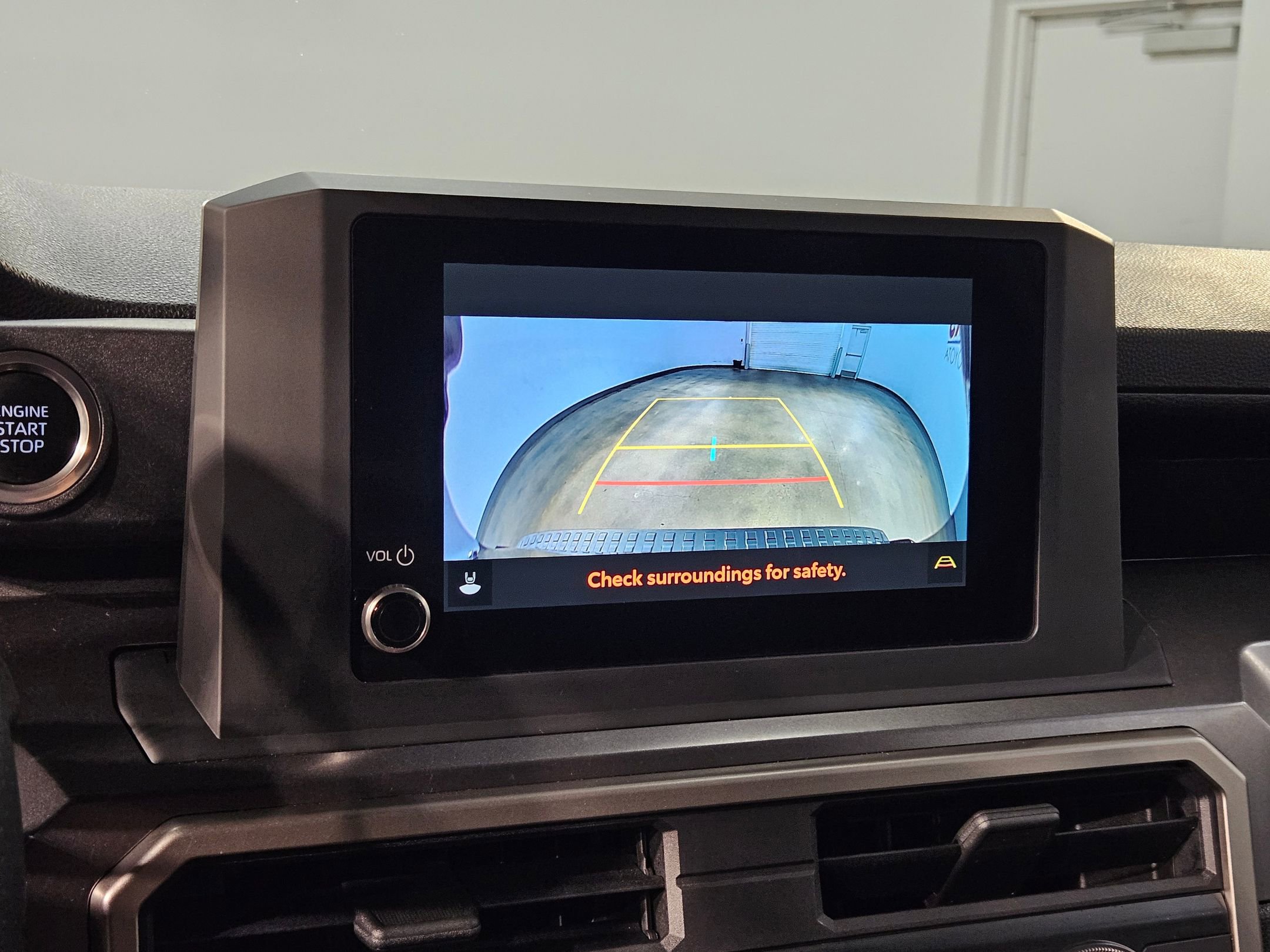 Certified 2025 Toyota 4Runner SR5 AWD/4WD image 30