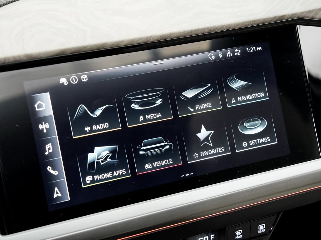 Used 2022 Audi Q4 e-tron Premium Plus image 16