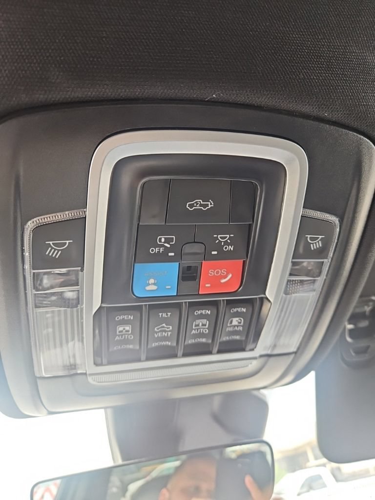 Used 2025 RAM 1500 Laramie w/ Laramie Southwest Edition AWD/4WD image 27