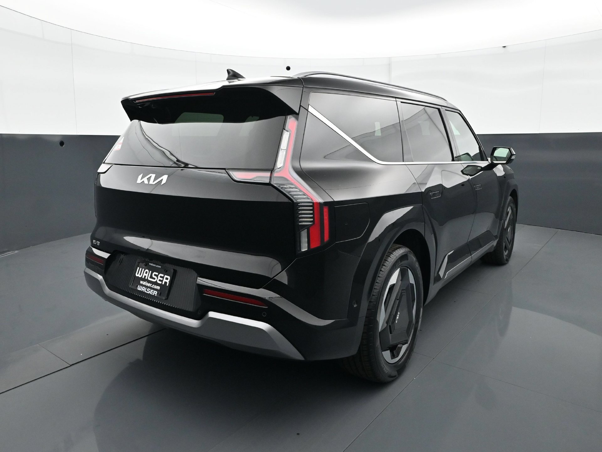 Used 2024 Kia EV9 Land AWD/4WD image 6