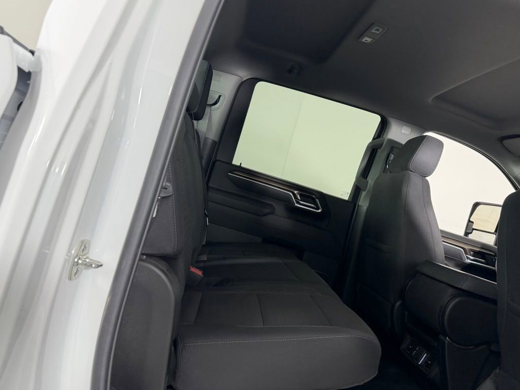 Used 2025 Chevrolet Silverado 2500 LT w/ Convenience Package image 28