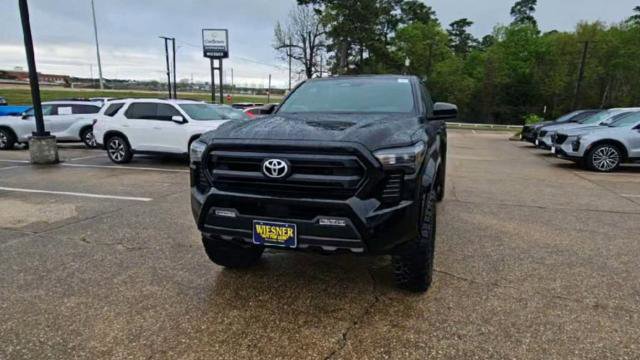 Used 2025 Toyota Tacoma SR5 image 3