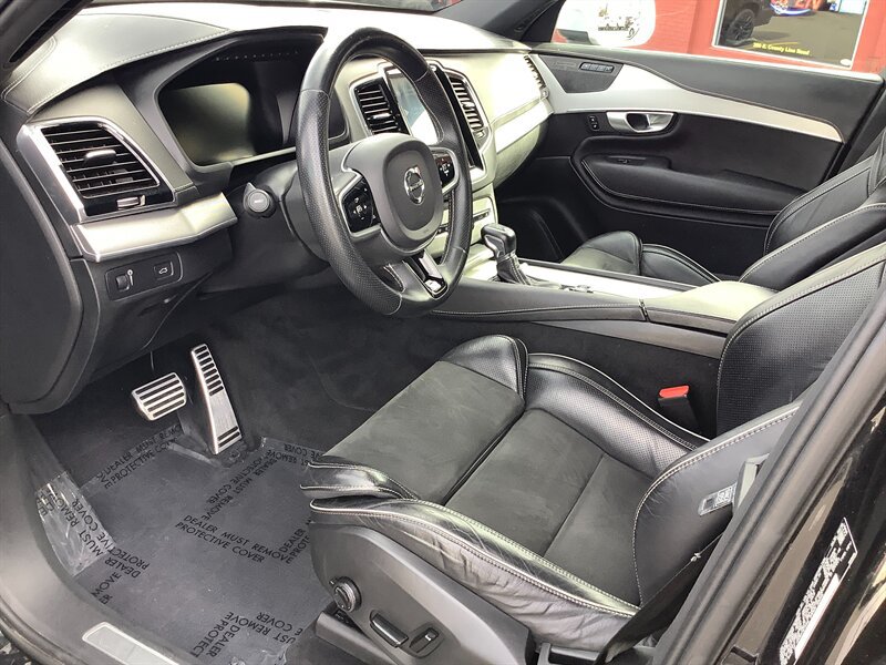 Used 2019 Volvo XC90 T5 R-Design w/ Protection Package Premier AWD/4WD image 9