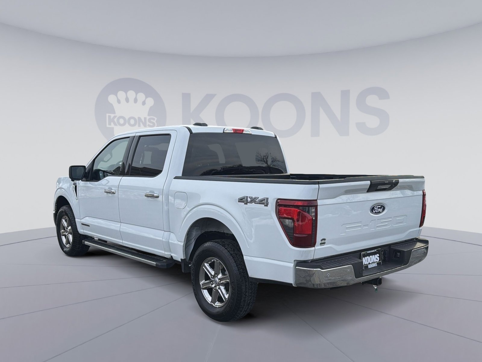 Used 2024 Ford F150 XLT w/ Mobile Office Package image 4