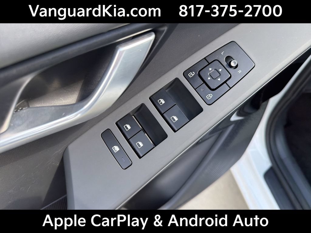 Certified 2024 Kia Niro Wind FWD image 17
