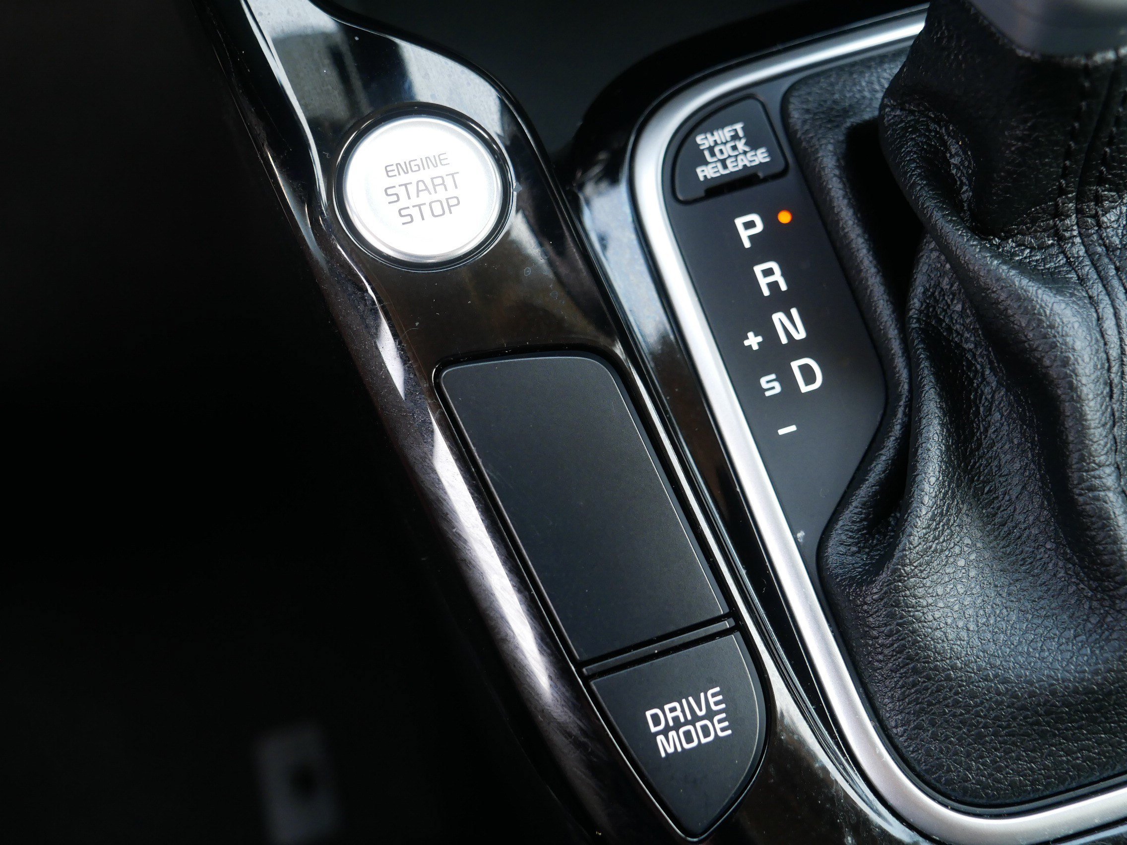 Certified 2024 Kia Soul S FWD image 32