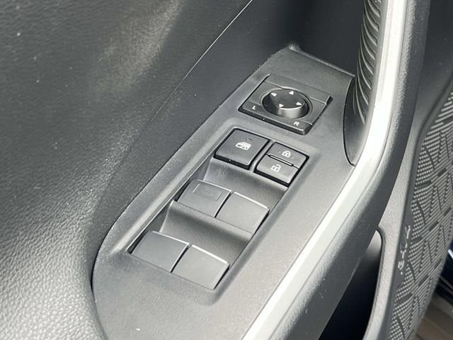 Used 2019 Toyota RAV4 XSE AWD/4WD image 25