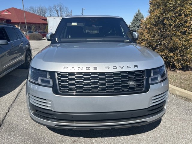 Used 2019 Land Rover Range Rover image 2