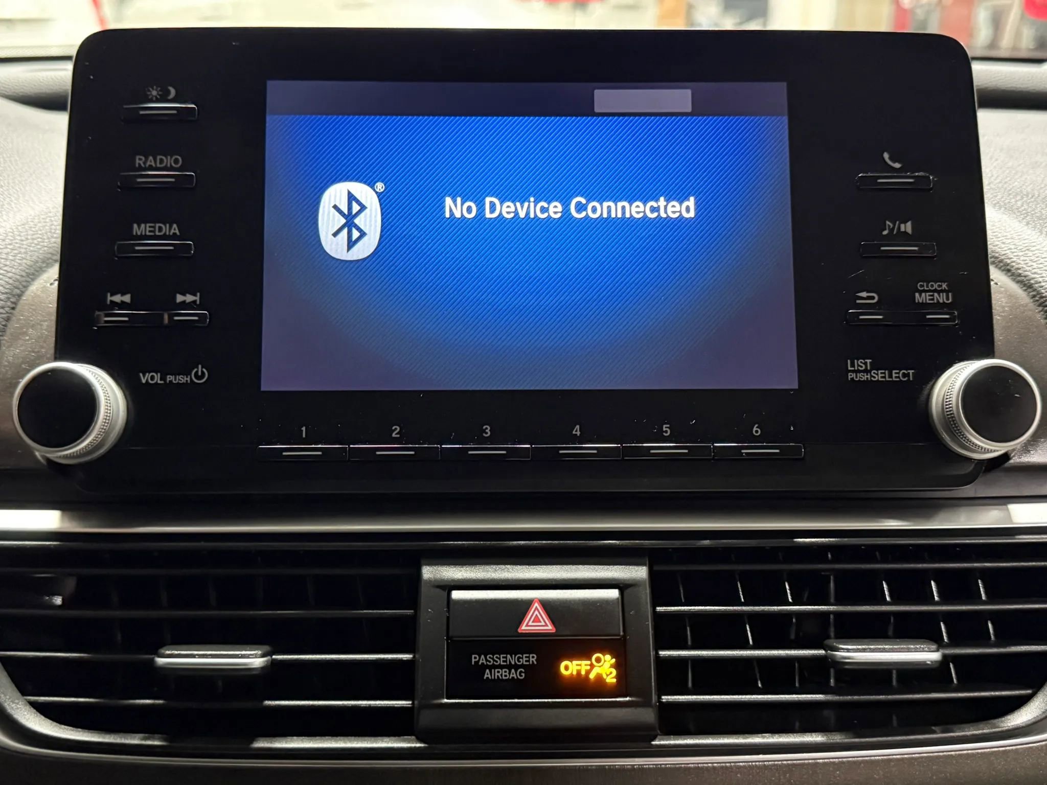Used 2018 Honda Accord LX image 29