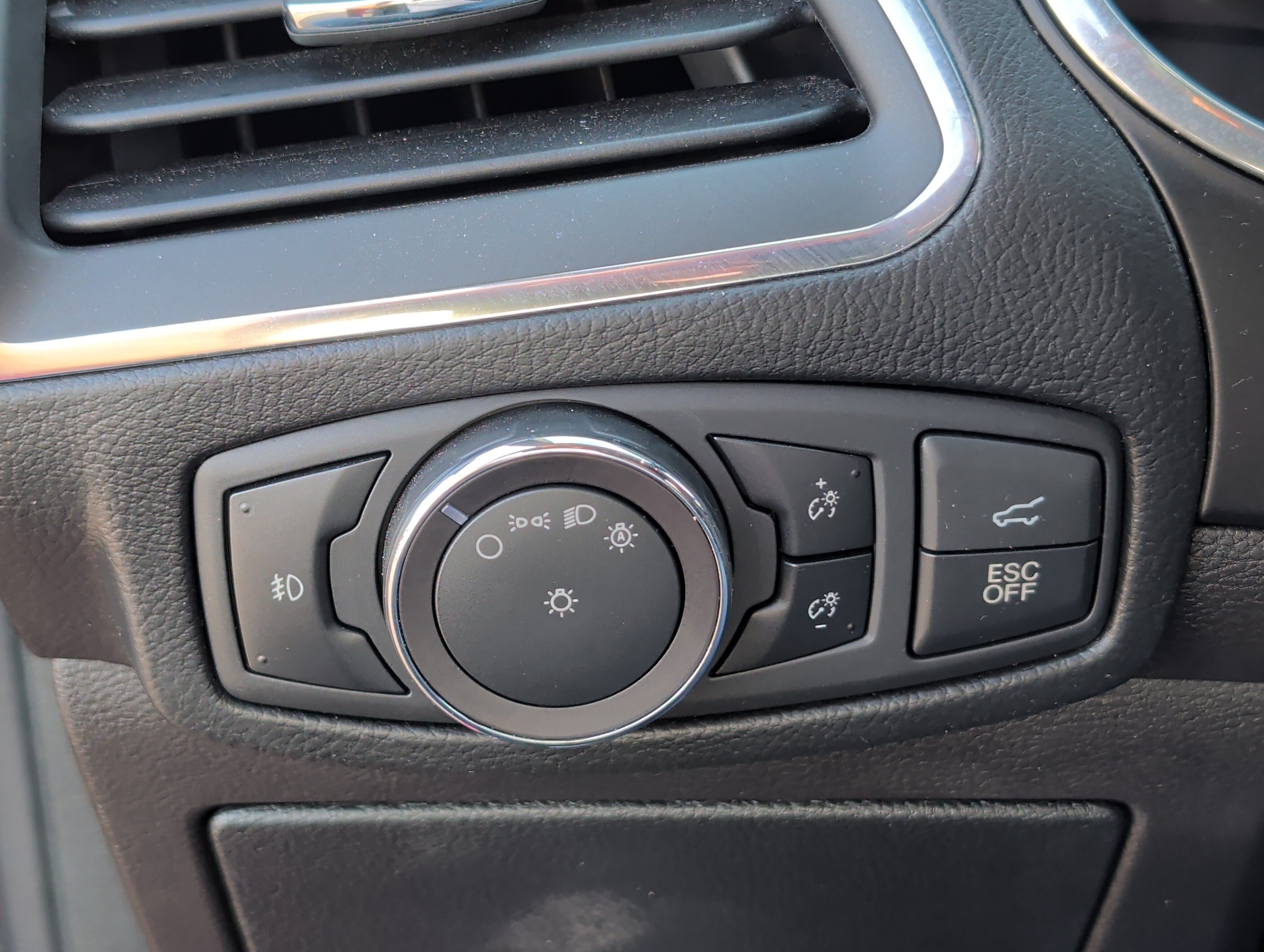 Certified 2019 Ford Edge ST AWD/4WD image 26