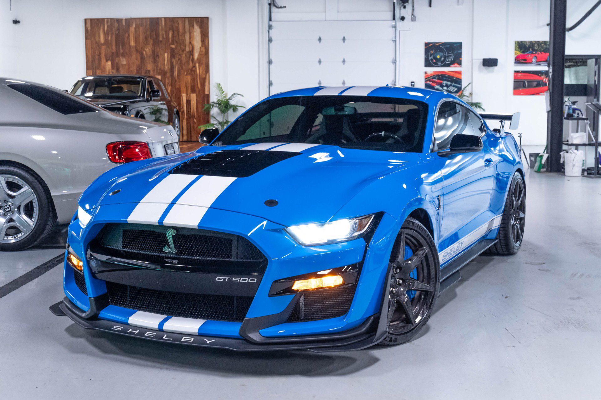 Used 2022 Ford Mustang Shelby GT500 w/ Carbon Fiber Track Pack RWD image 77