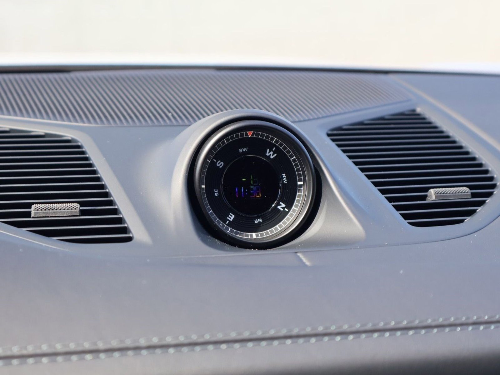 New 2026 Porsche Cayenne image 28