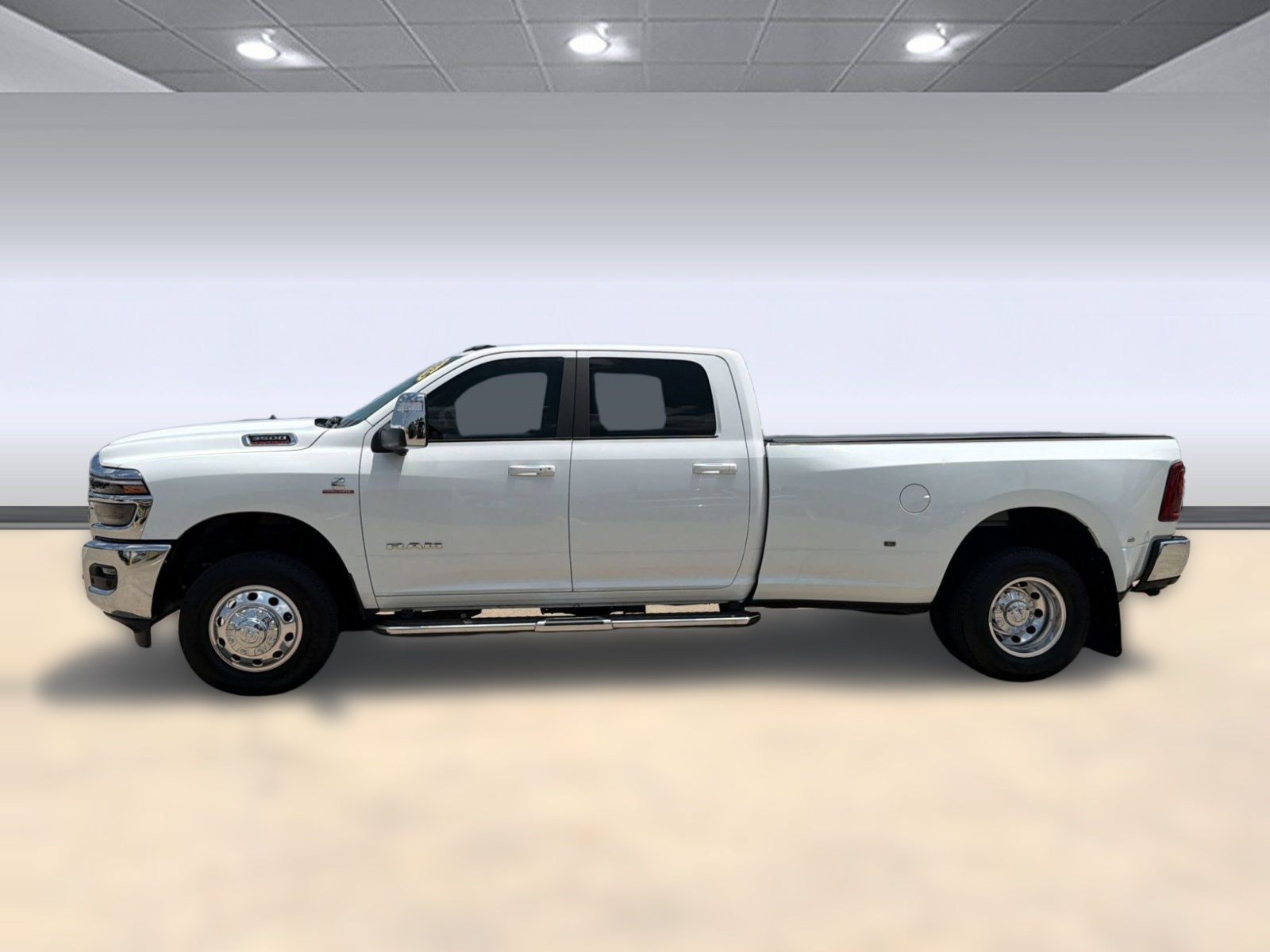 Used 2026 RAM 3500 Laramie w/ Max Tow Package AWD/4WD image 2