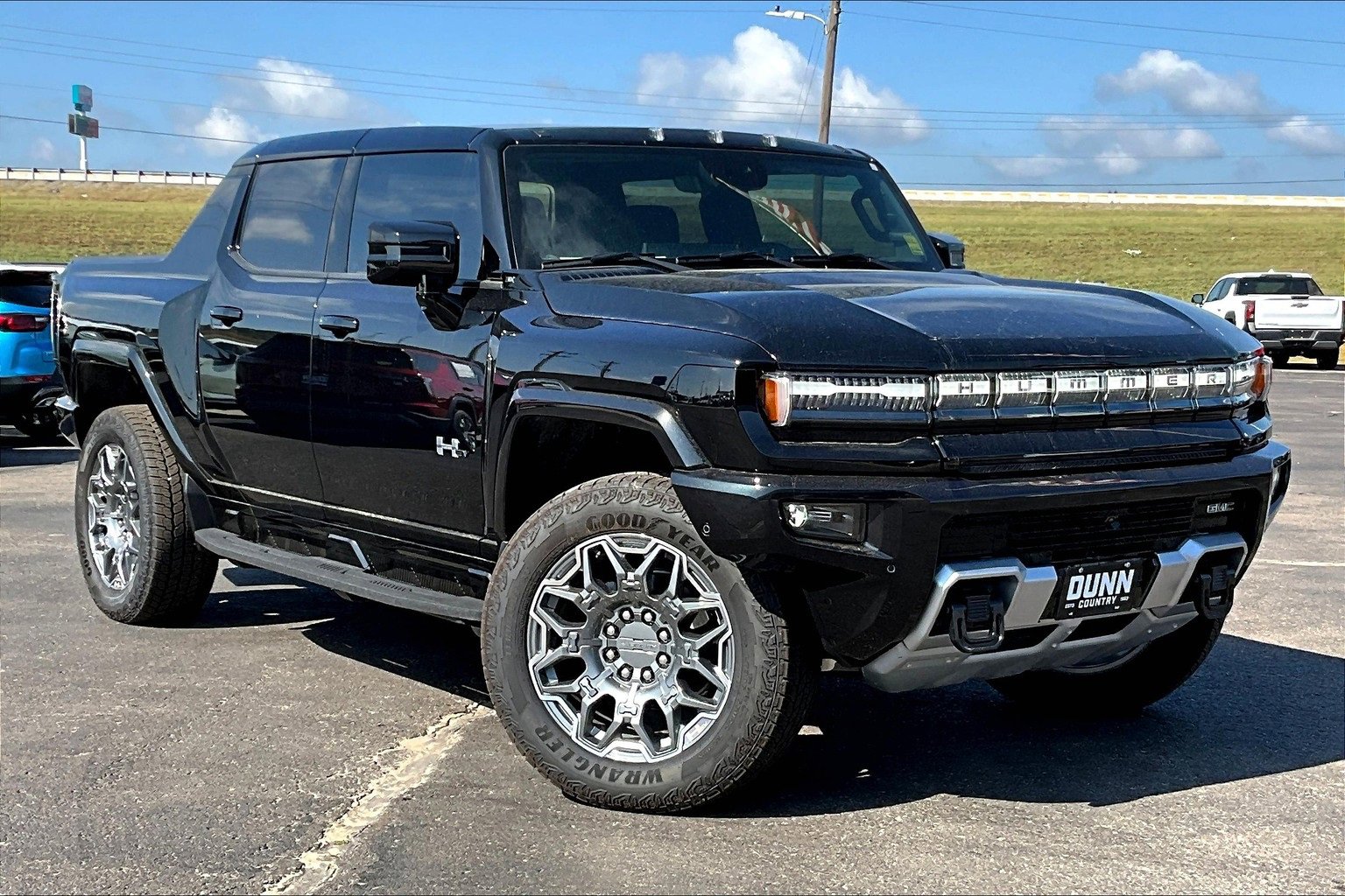 New 2025 GMC Hummer EV 3X video 2