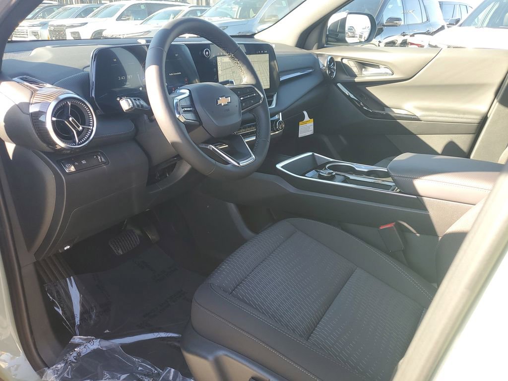 New 2026 Chevrolet Equinox LT w/ Safety and Technology Package image 17