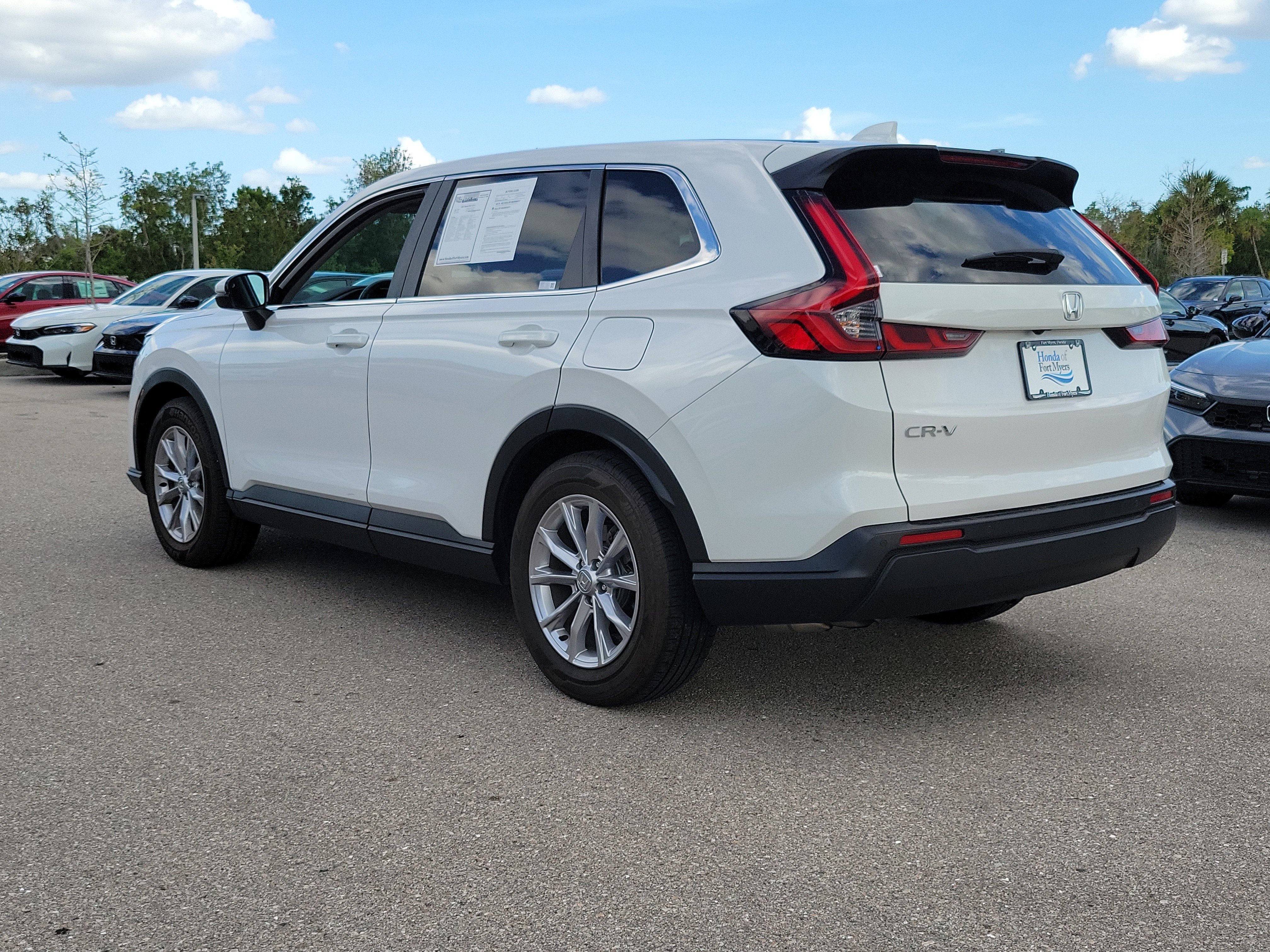 Used 2024 Honda CR-V EX-L image 4