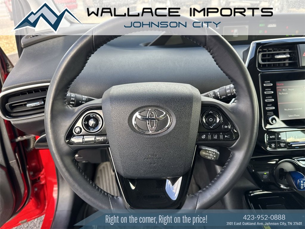 Used 2020 Toyota Prius XLE image 30