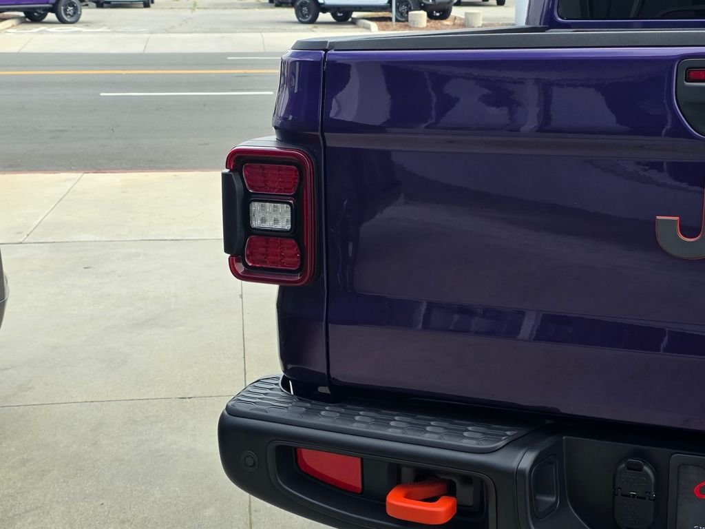 New 2026 Jeep Gladiator Mojave w/ Steel Bumper Group AWD/4WD image 7