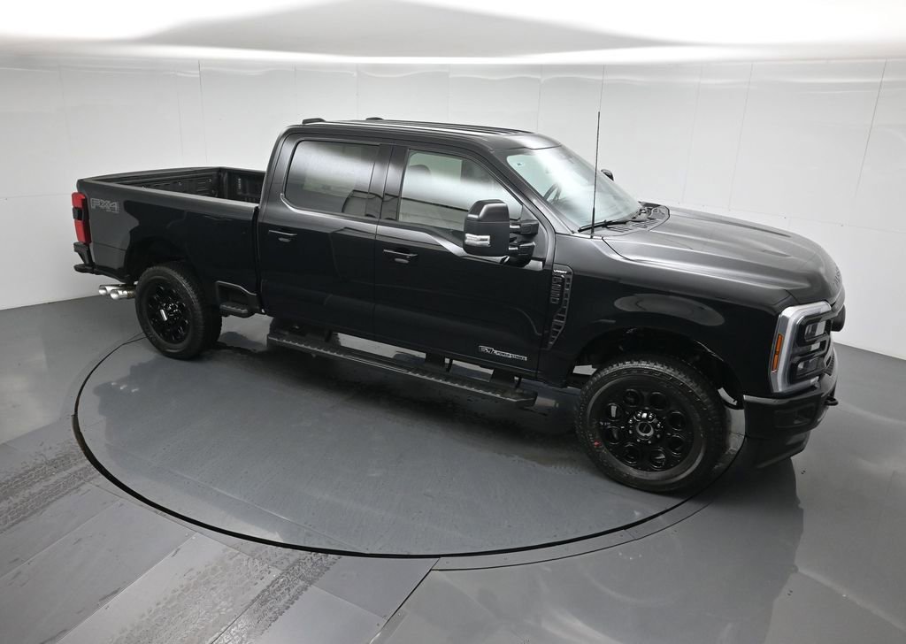 New 2026 Ford F250 Lariat w/ Black Appearance Package image 38