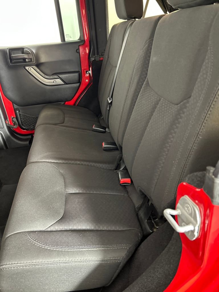 Used 2014 Jeep Wrangler Unlimited Sport w/ Quick Order Package 24S AWD/4WD image 17