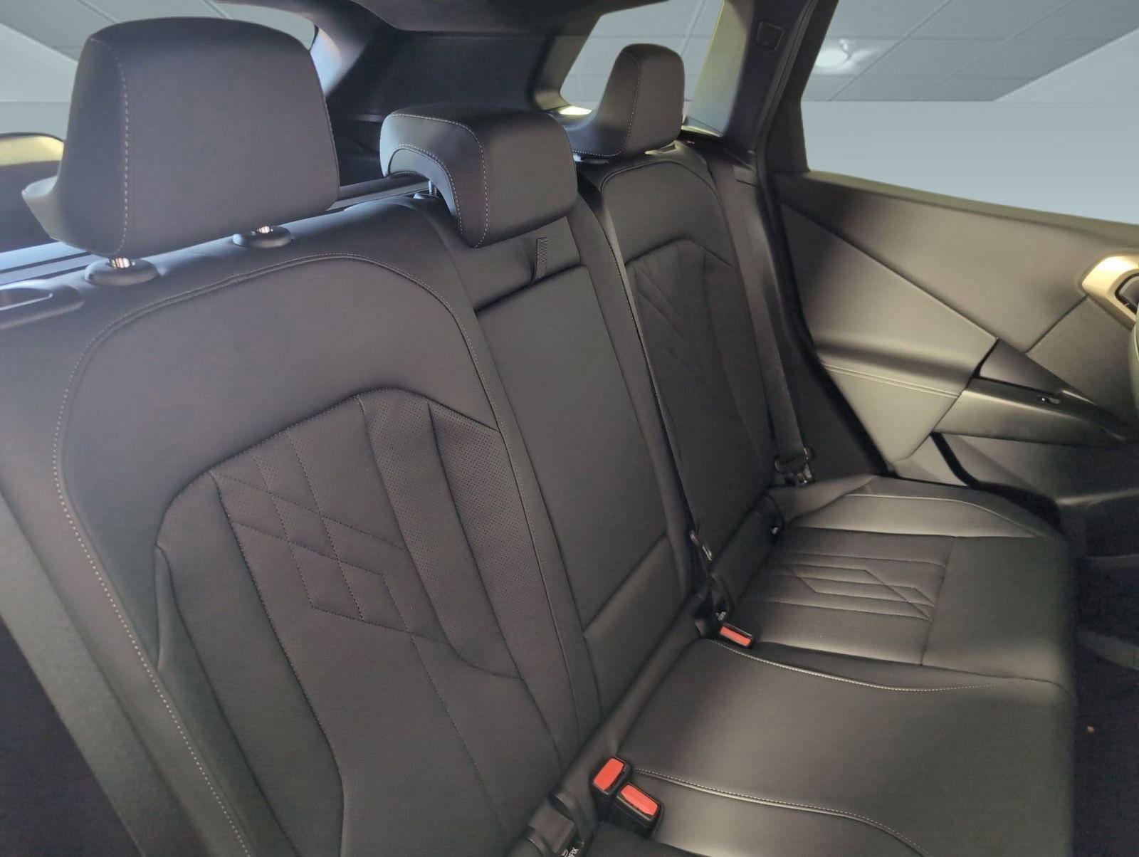 Used 2025 BMW X3 xDrive30i image 28