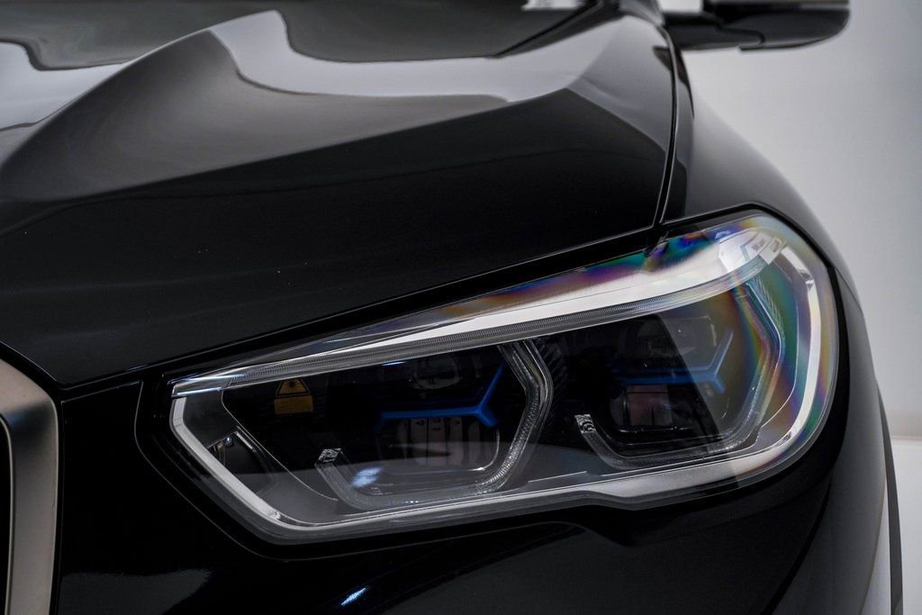 Used 2020 BMW X5 M50i w/ Executive Package image 7