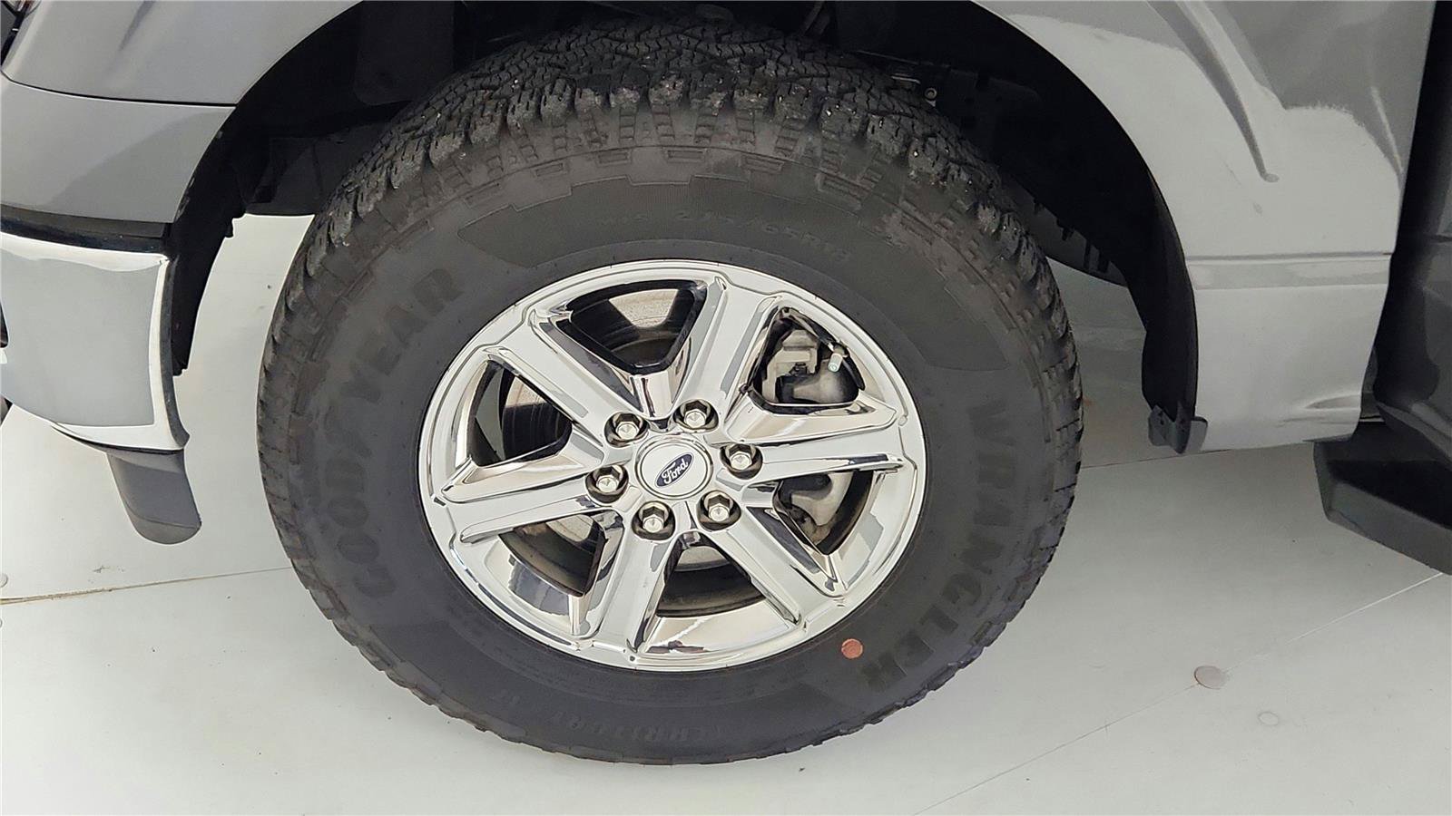 Used 2025 Ford F150 XLT w/ Equipment Group 301A Standard AWD/4WD image 17