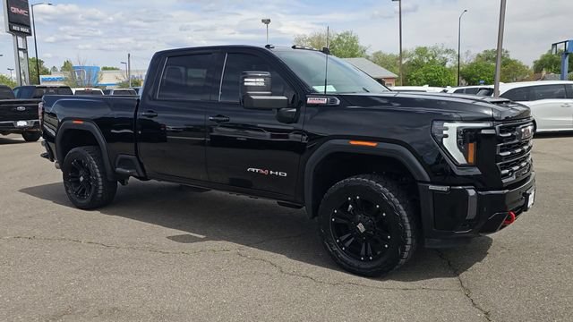 Used 2024 GMC Sierra 2500 AT4 w/ Technology Package AWD/4WD image 2