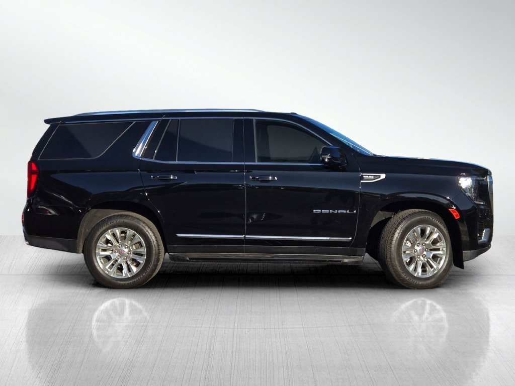 Used 2024 GMC Yukon Denali AWD/4WD image 3