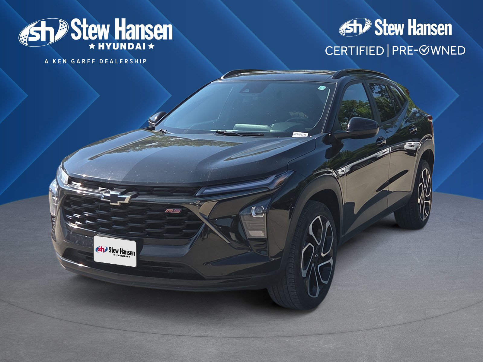 Used 2024 Chevrolet Trax RS w/ Sunroof Package FWD image 1