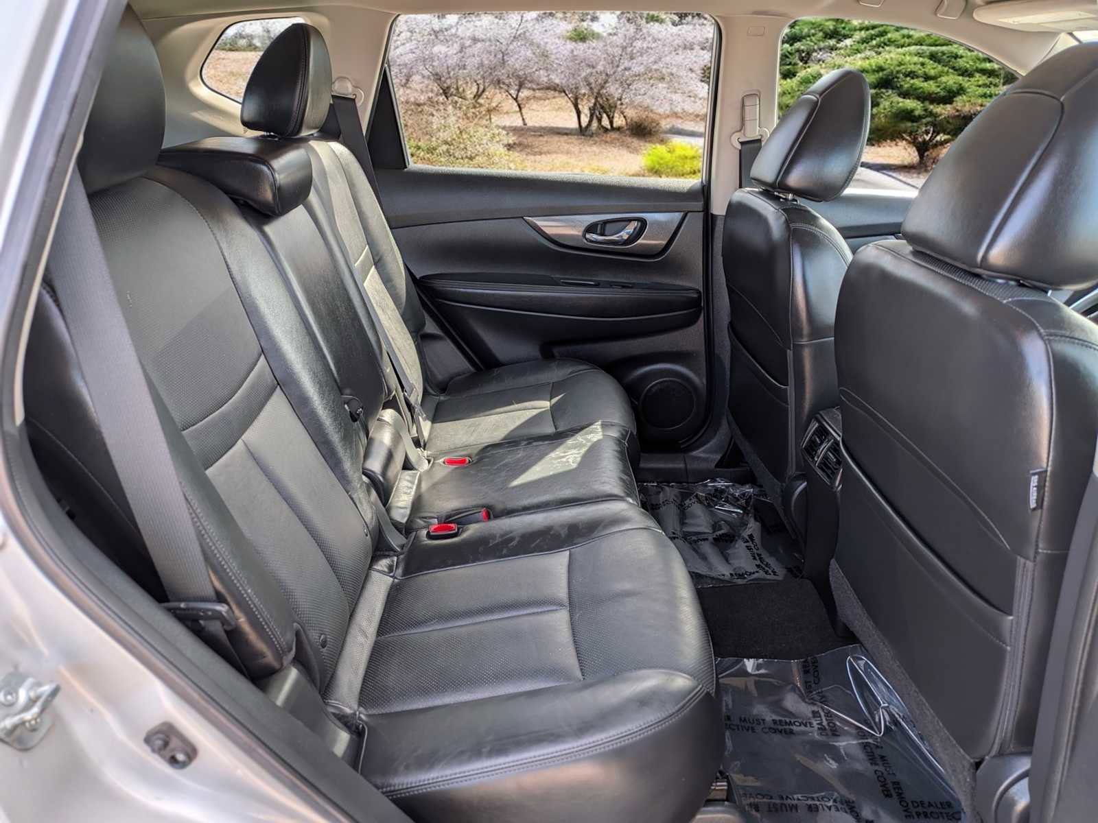 Used 2015 Nissan Rogue SL w/ SL Premium Package image 23