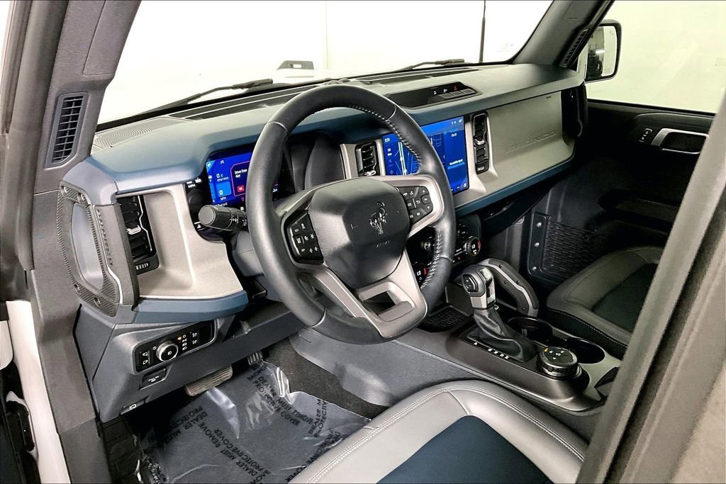 Used 2024 Ford Bronco Outer Banks image 13
