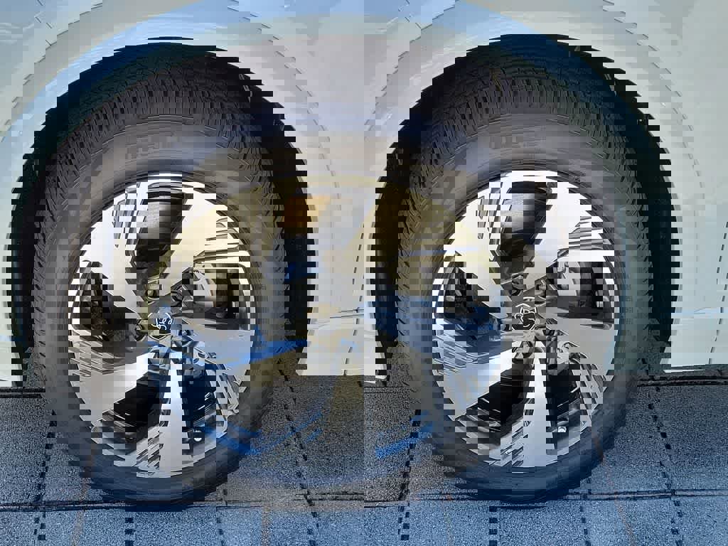 New 2025 Audi Q6 e-tron Premium Plus image 8