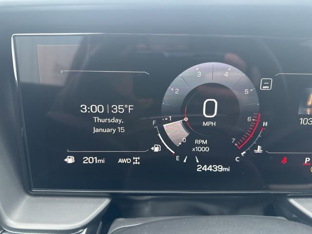 Used 2025 GMC Terrain Elevation image 17