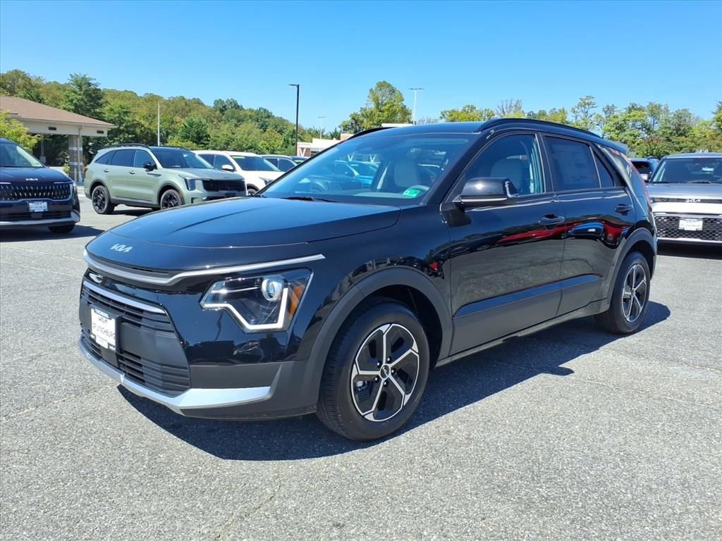 New 2025 Kia Niro EX image 8