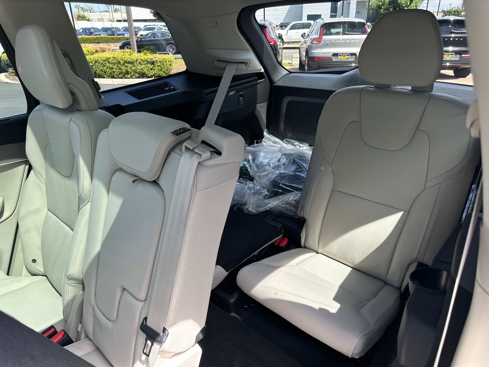 New 2026 Volvo XC90 T8 Ultra image 18