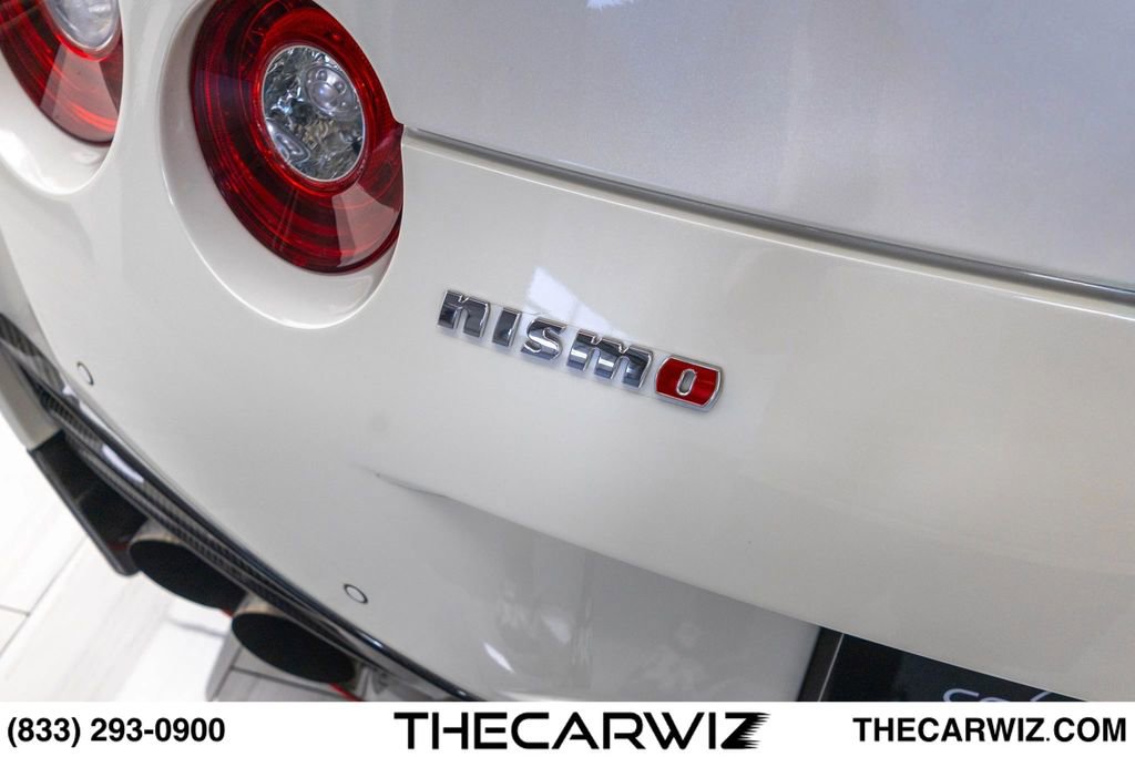 Used 2018 Nissan GT-R NISMO AWD/4WD image 26