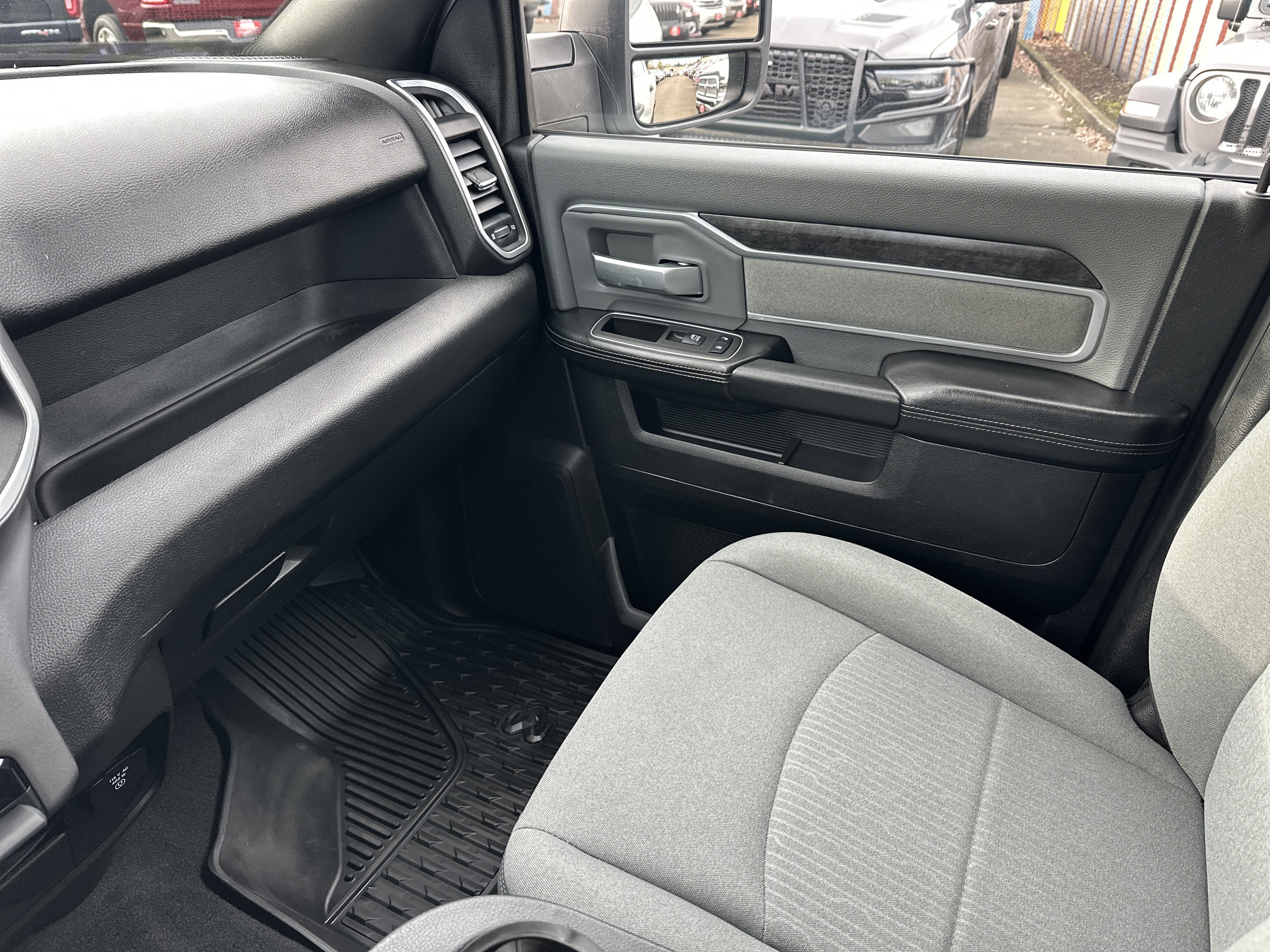 Used 2023 RAM 2500 Big Horn w/ Cold Weather Group AWD/4WD image 24