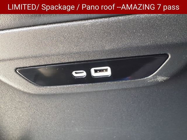 Used 2025 Chrysler Pacifica Limited FWD image 31