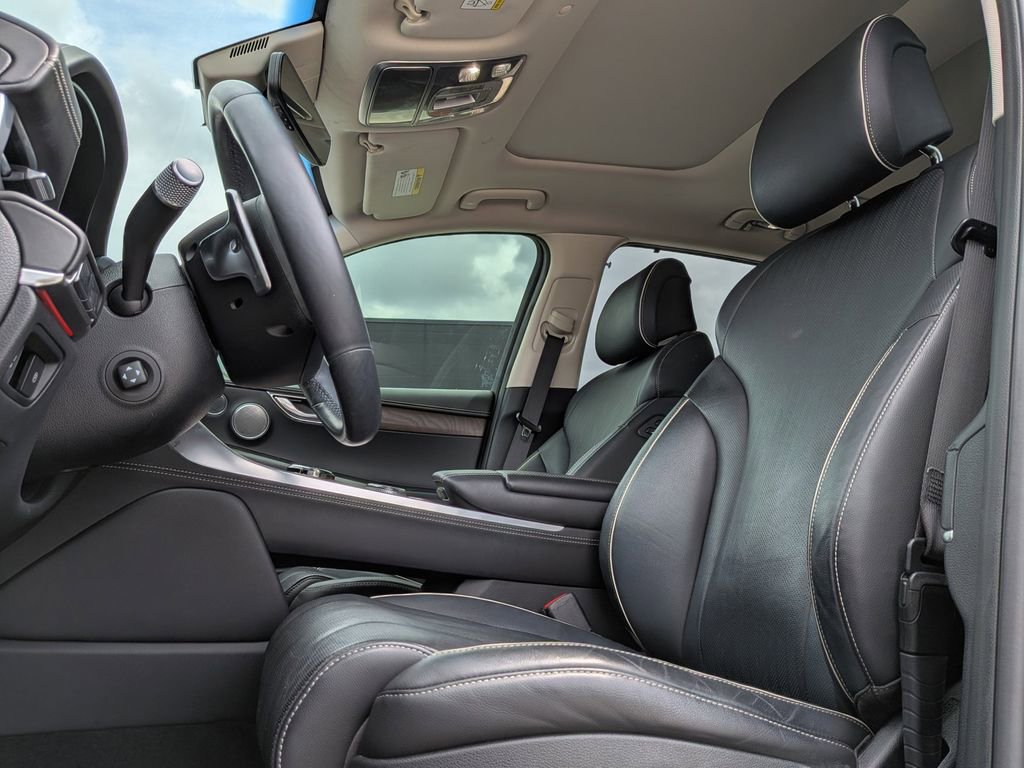 Used 2023 Genesis GV80 2.5T w/ Prestige Package AWD/4WD image 13