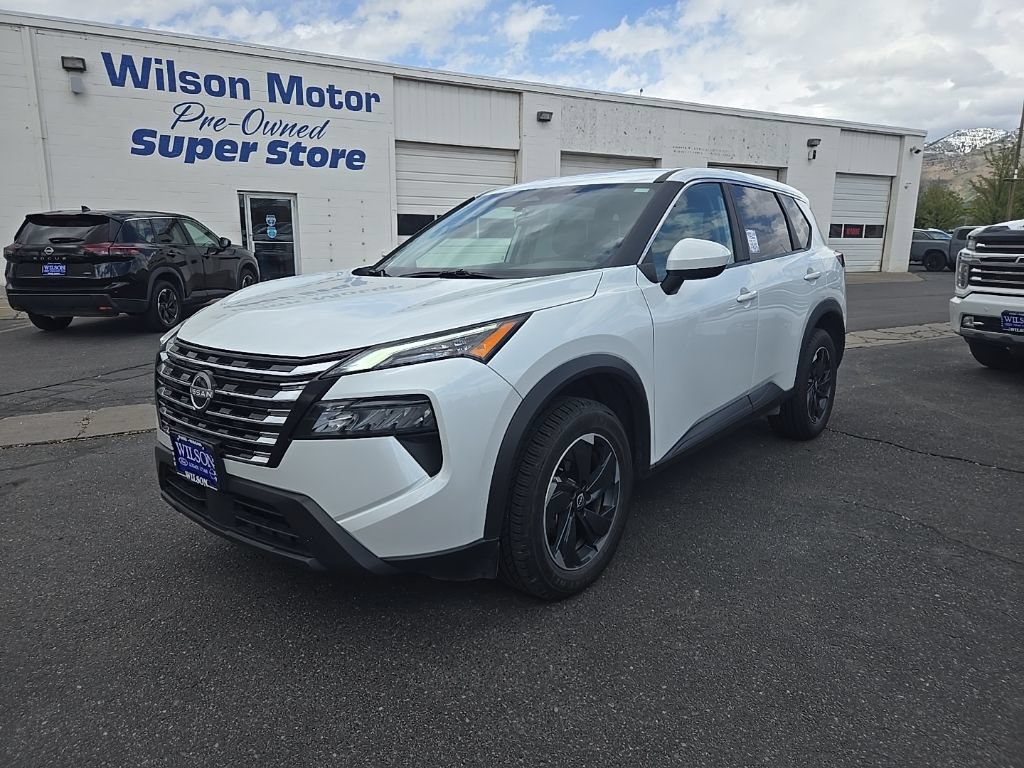 Used 2025 Nissan Rogue SV